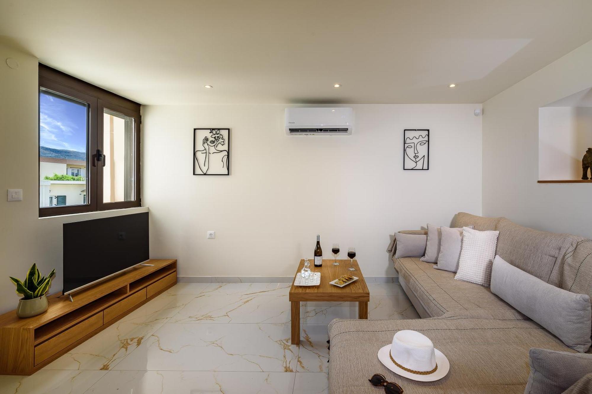 Nicolas Urban Luxury Living Apartment Souda