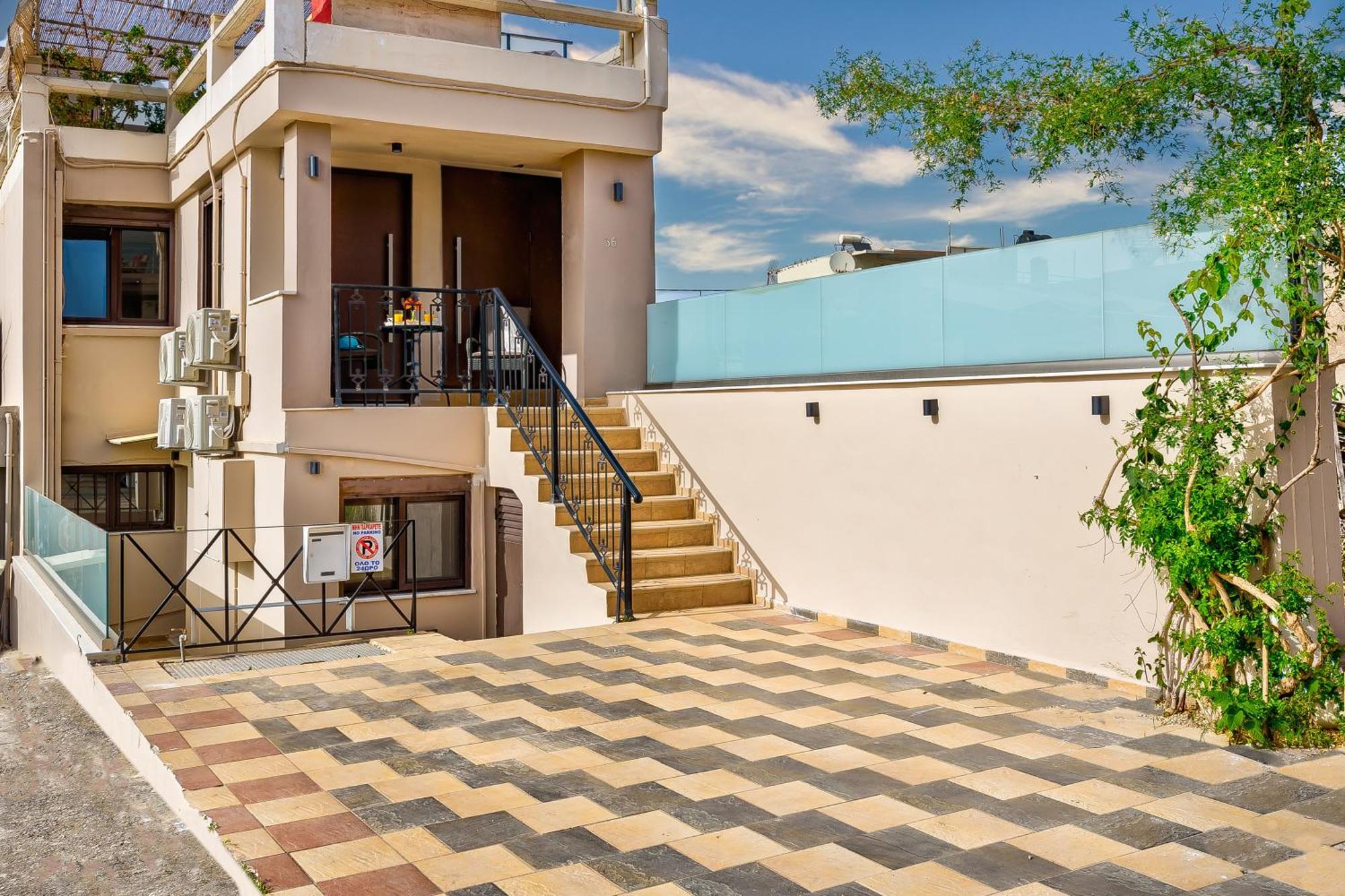 Nicolas Urban Luxury Living *